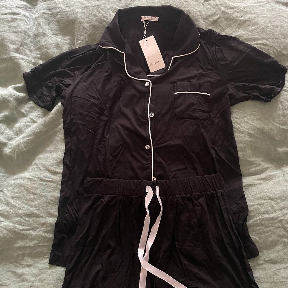 Ekouaer Contrast Piping Pajama Set Size M